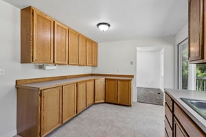 92 Ave E-S1806-017.jpg