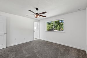 92 Ave E-S1806-022.jpg