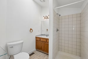 92 Ave E-S1806-023.jpg
