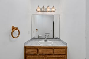 92 Ave E-S1806-024.jpg