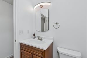 92 Ave E-S1806-030.jpg
