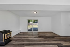 92 Ave E-S1806-038.jpg