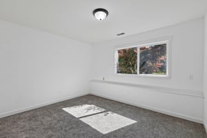 92 Ave E-S1806-041.jpg