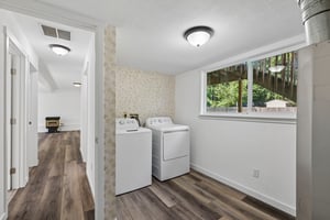 92 Ave E-S1806-044.jpg