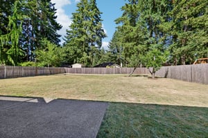 92 Ave E-S1806-051.jpg