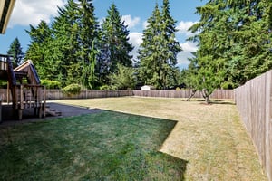 92 Ave E-S1806-052.jpg