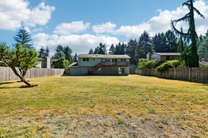 92 Ave E-S1806-053.jpg