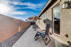W Alameda Rd-035