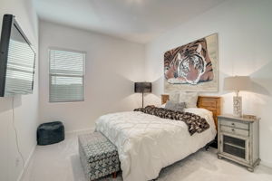 W Alameda Rd-022