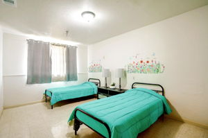 Photo 48
