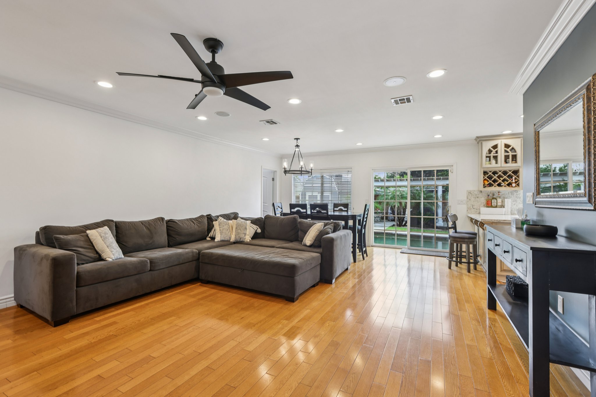 16410 Francisquito Ave, La Puente-004.jpg