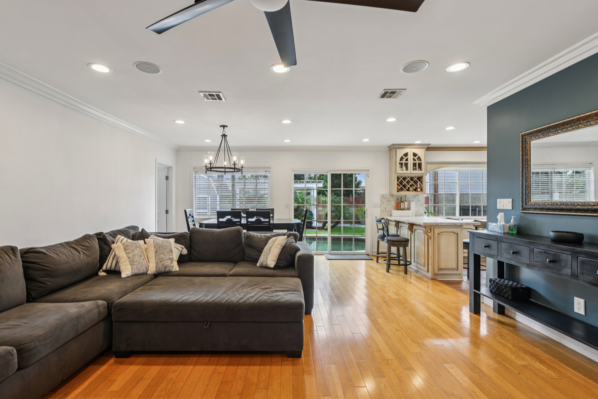 16410 Francisquito Ave, La Puente-005.jpg