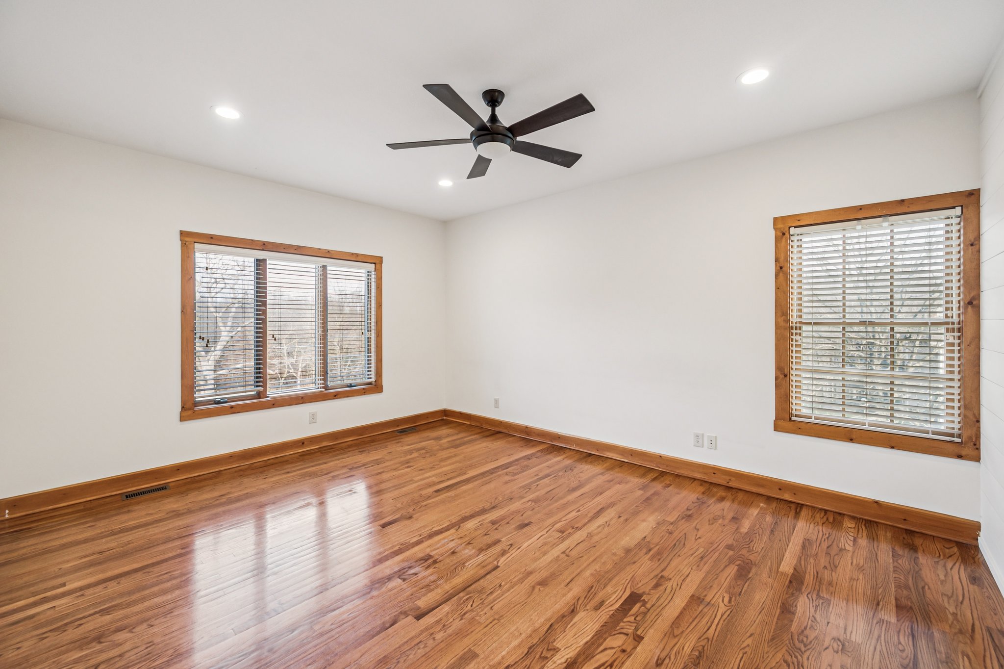 7691 - 16410 NE 121st Terrace_012.jpg