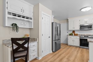  Photo 10