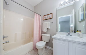 Upper Level Bathroom 2a