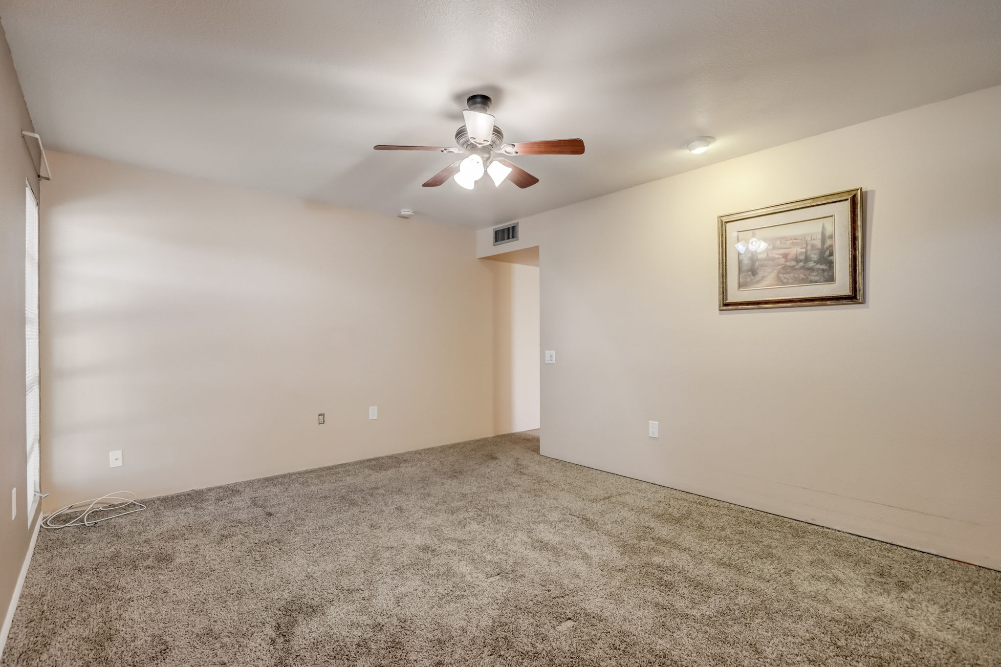 N 111th Ave-027
