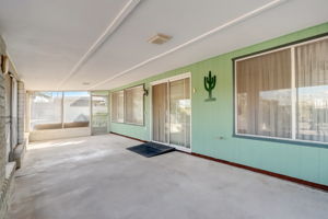 N 111th Ave-032