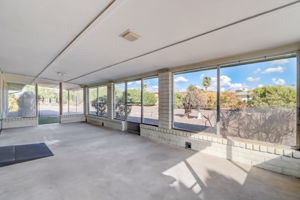 N 111th Ave-031