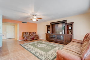 N 111th Ave-008