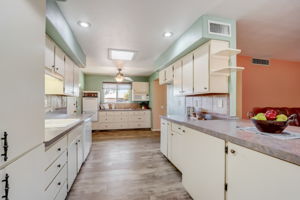 N 111th Ave-014