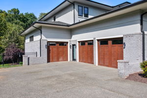 04-3 Car Garage