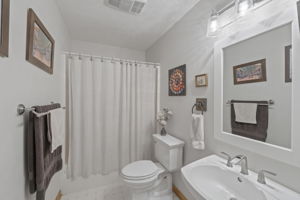 Photo 49