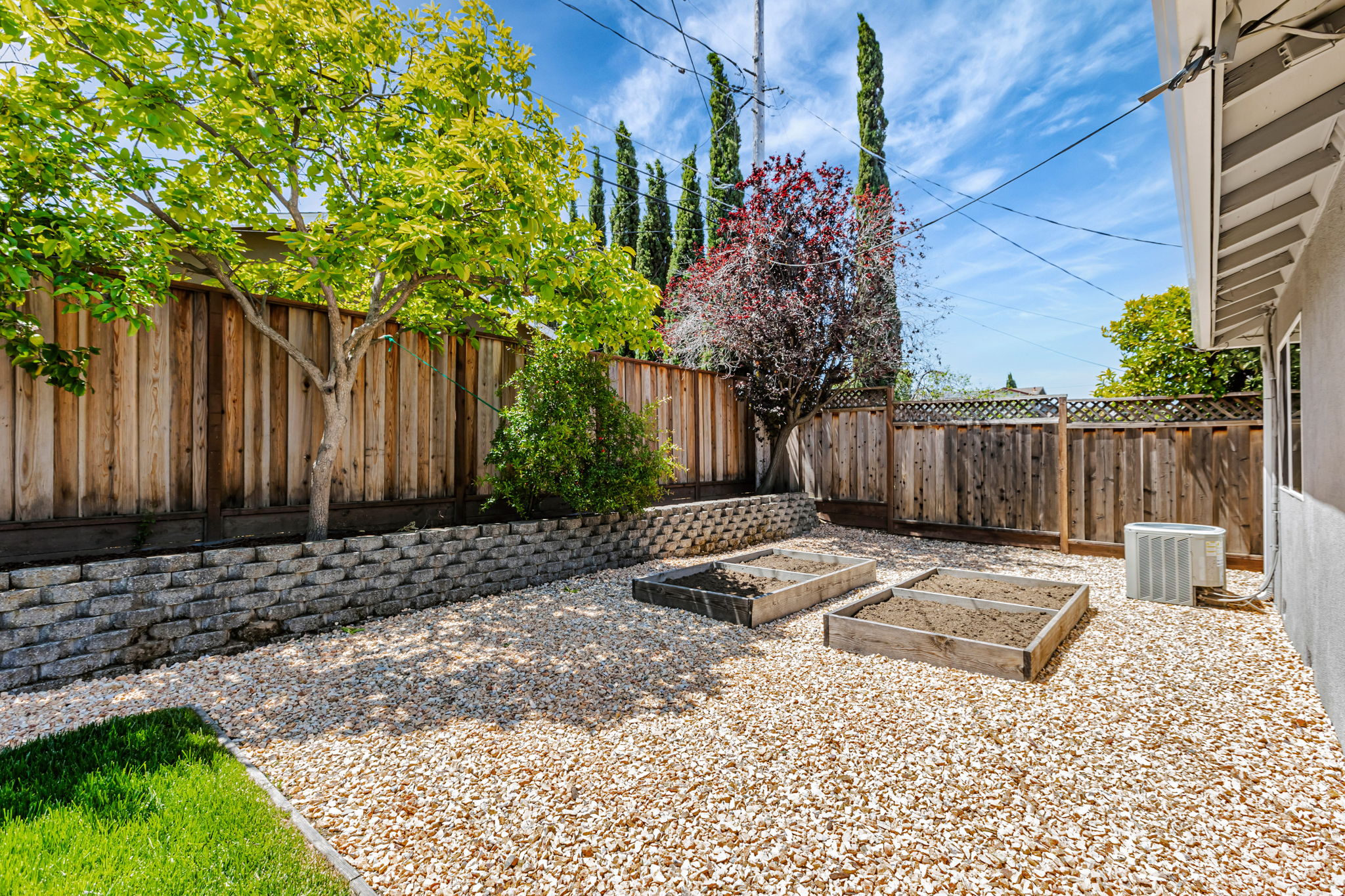 039_1642 Orchard View Dr