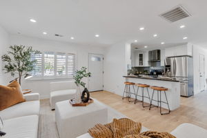 009_1642 Orchard View Dr