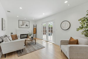 011_1642 Orchard View Dr