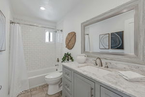 033_1642 Orchard View Dr