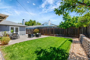041_1642 Orchard View Dr