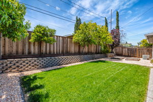 043_1642 Orchard View Dr