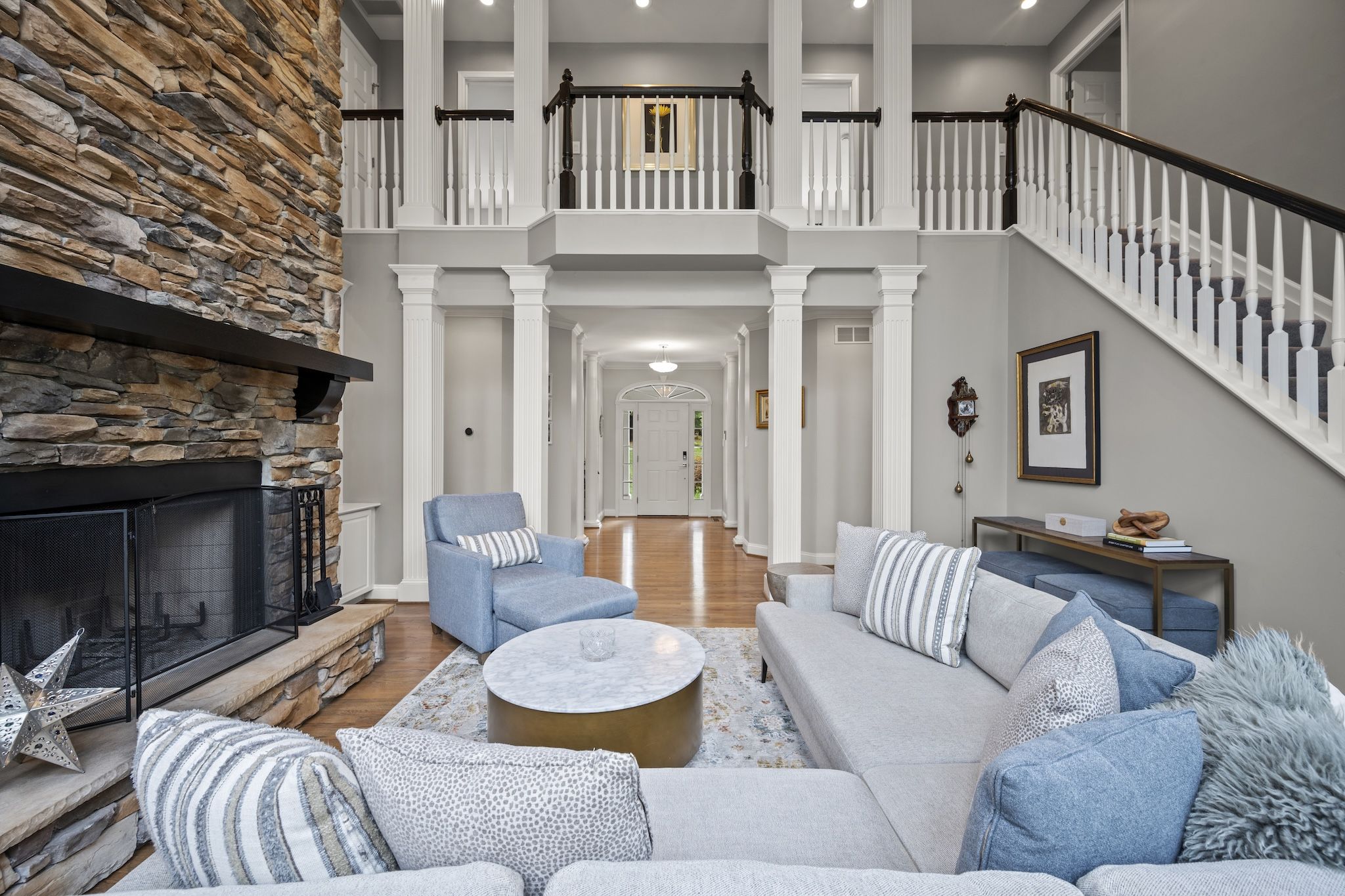 1642 Worthington 9