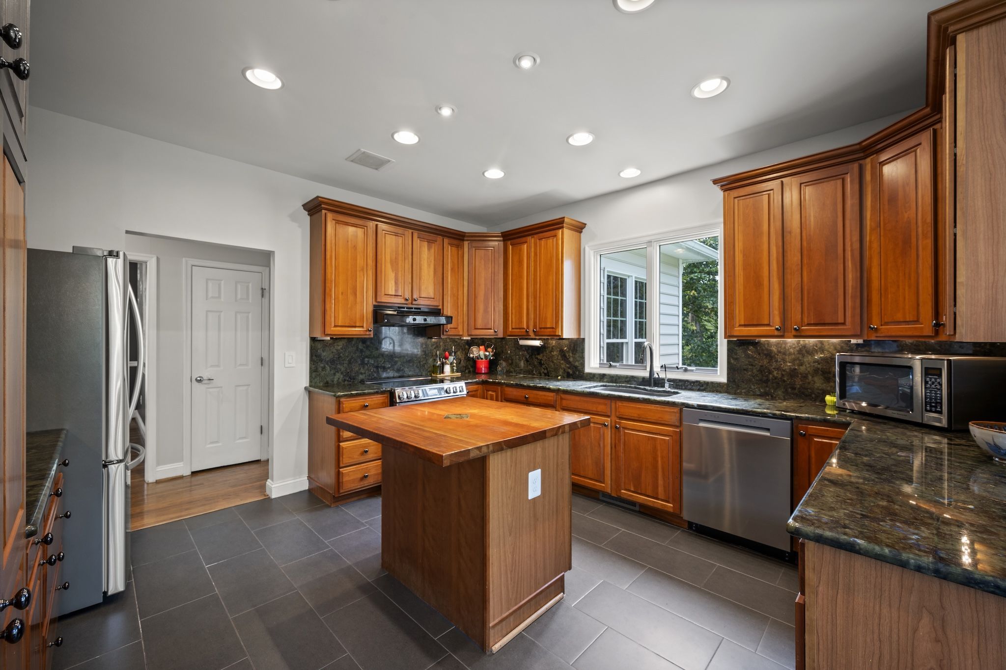 1642 Worthington 17