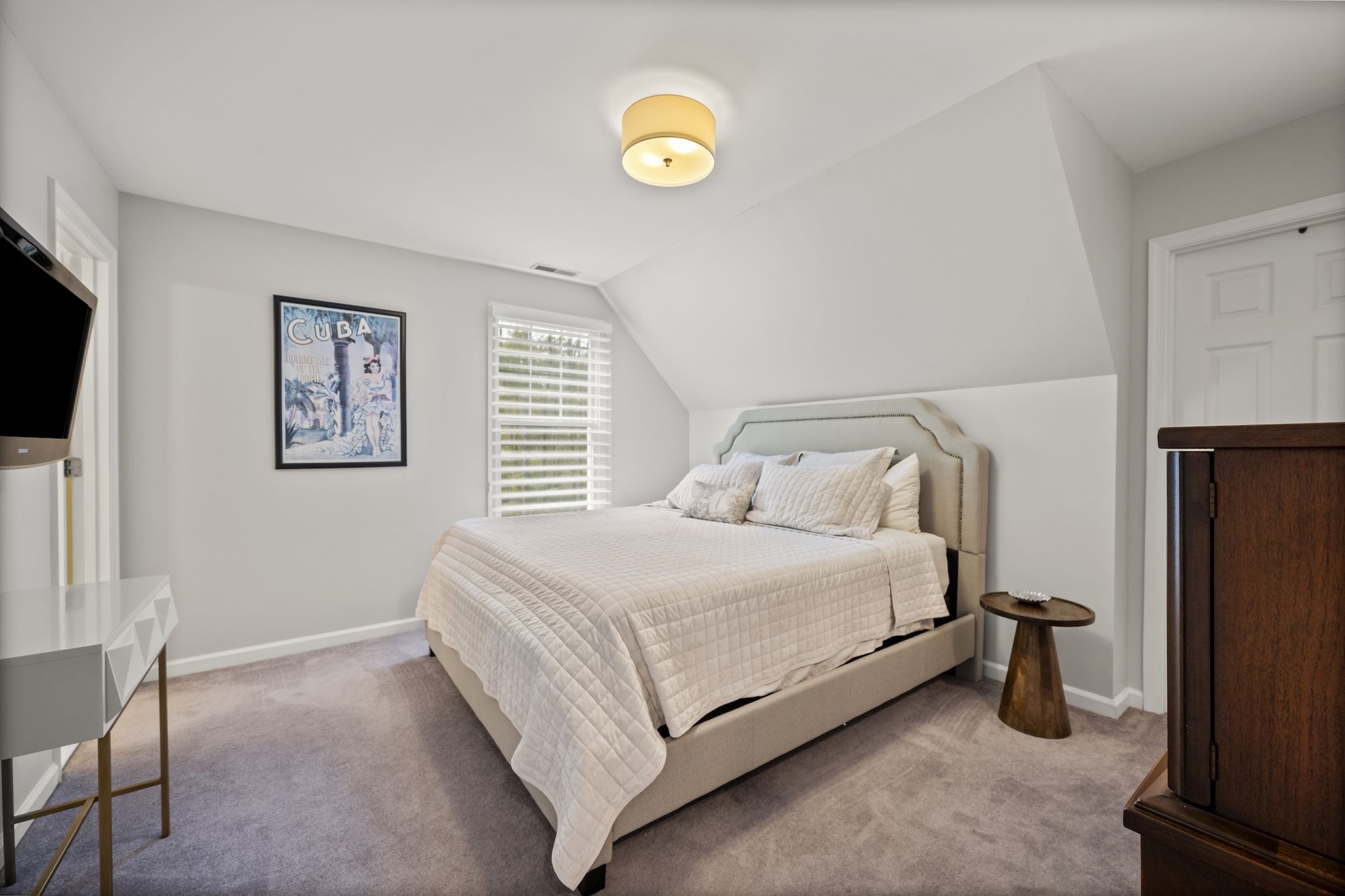 1642 Worthington 48