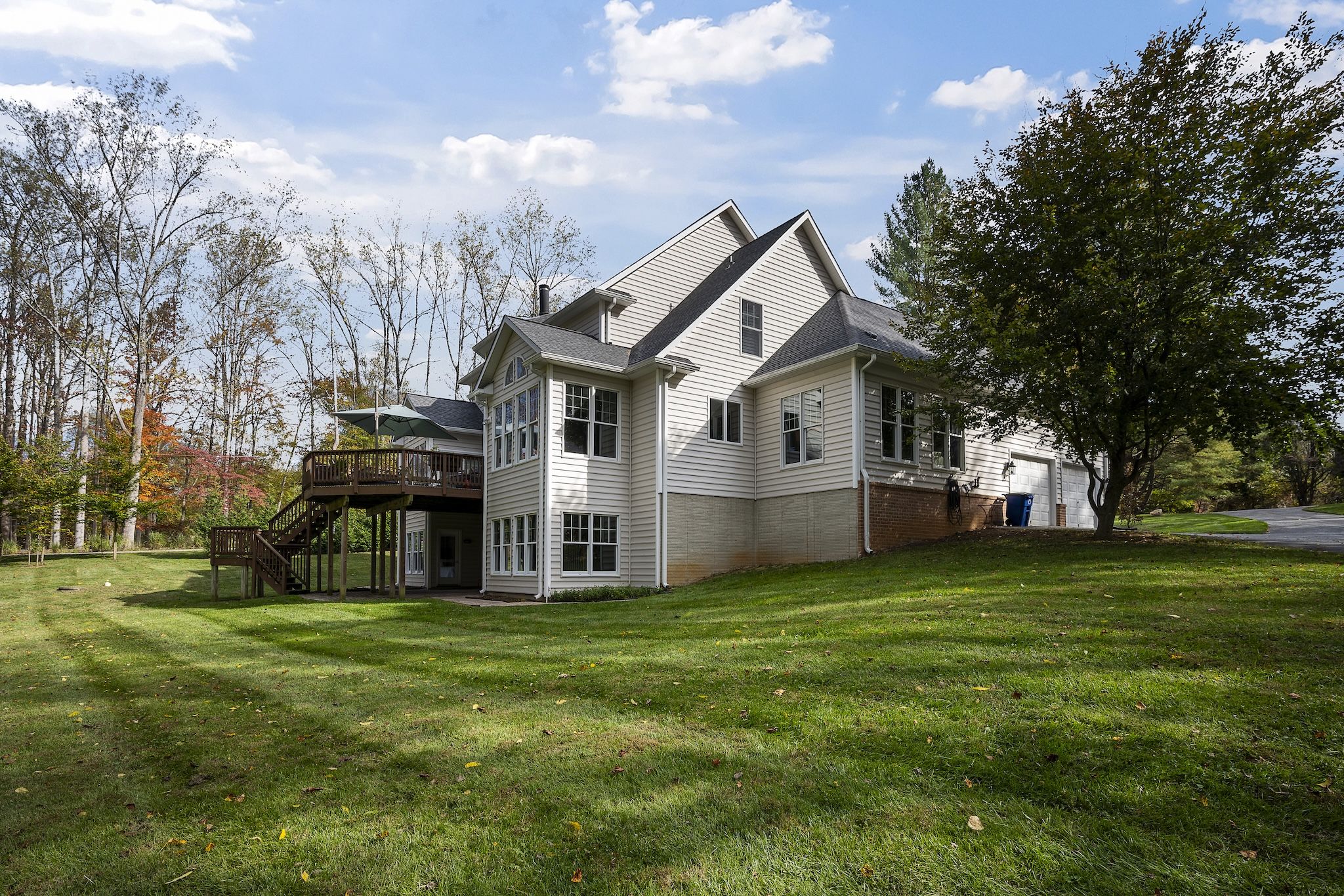 1642 Worthington 94