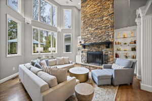 1642 Worthington 8
