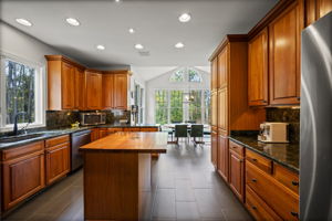 1642 Worthington 18