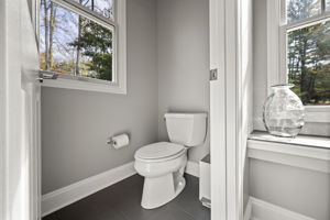 1642 Worthington 39