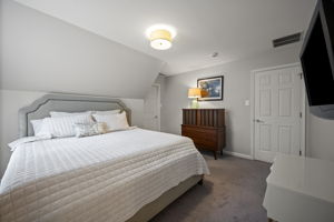 1642 Worthington 49