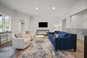 1642 Worthington 79