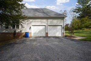 1642 Worthington 93