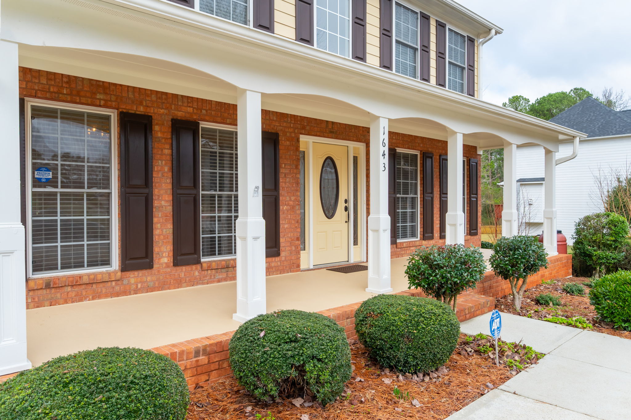 1643 Morning Crest Ln, Lilburn, GA 30047, USA Photo 4