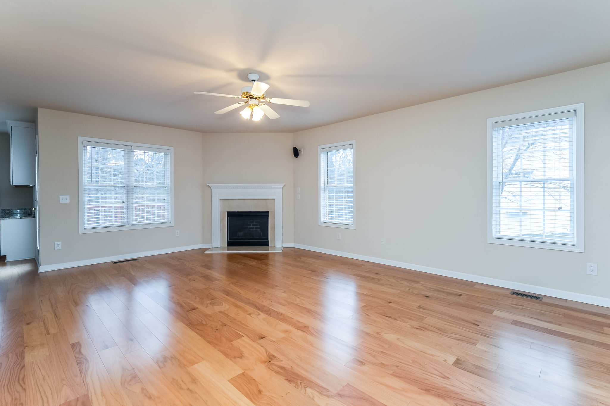 1643 Morning Crest Ln, Lilburn, GA 30047, USA Photo 10