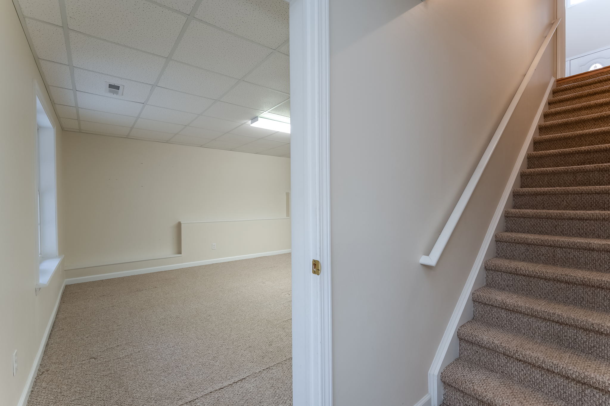 1643 Morning Crest Ln, Lilburn, GA 30047, USA Photo 34