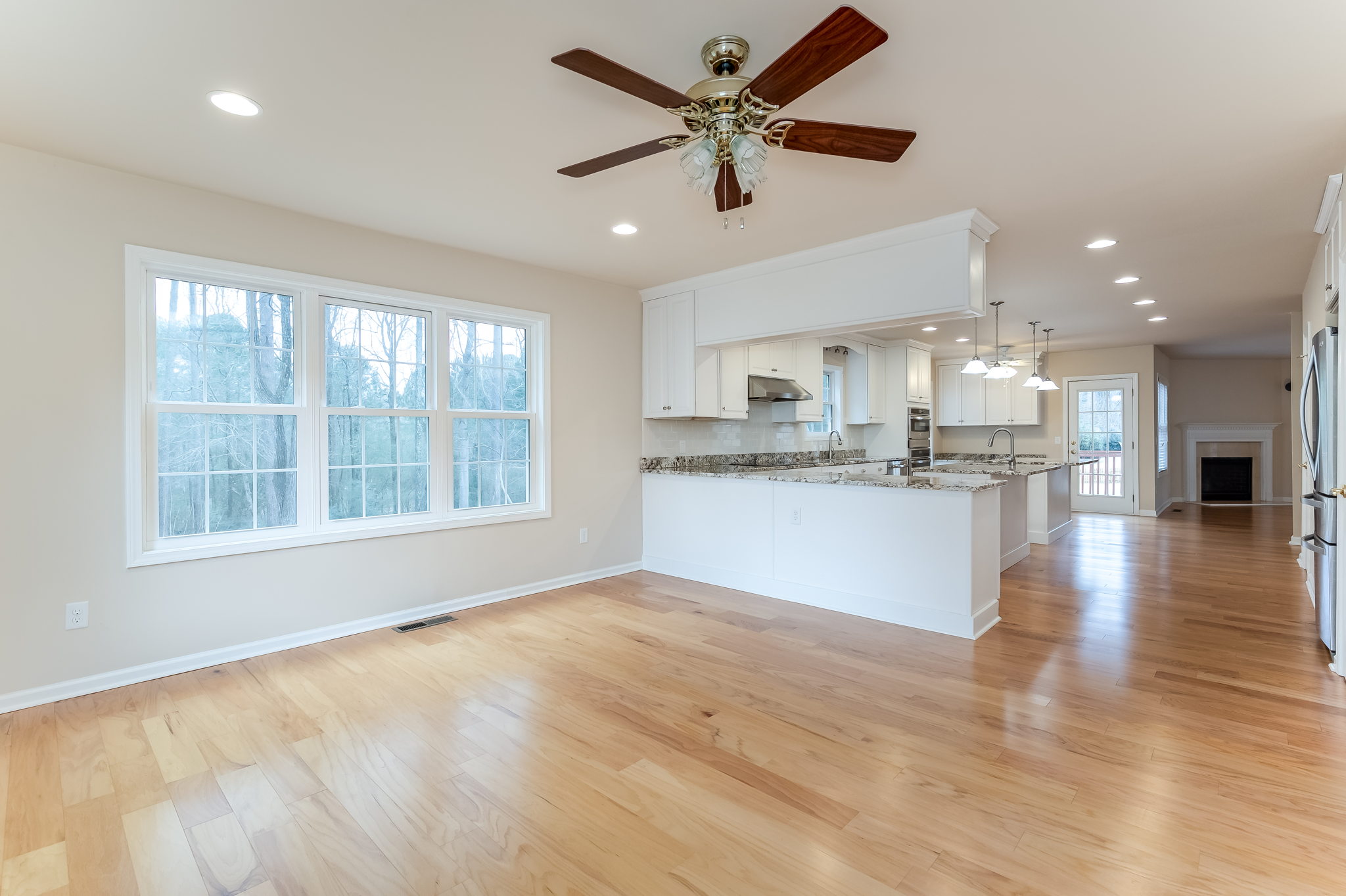 1643 Morning Crest Ln, Lilburn, GA 30047, USA Photo 20