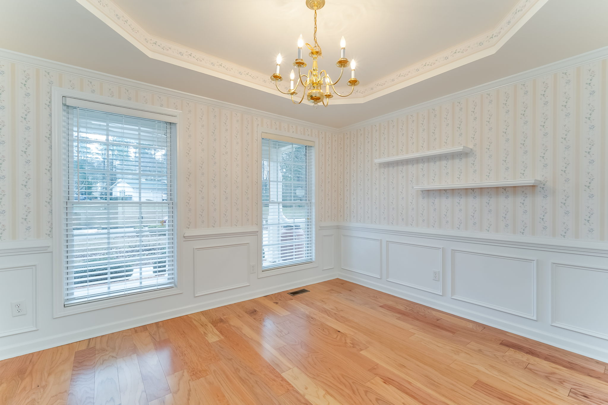 1643 Morning Crest Ln, Lilburn, GA 30047, USA Photo 7