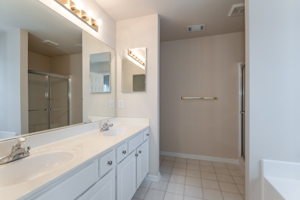 1643 Morning Crest Ln, Lilburn, GA 30047, USA Photo 31