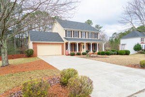 1643 Morning Crest Ln, Lilburn, GA 30047, USA Photo 2