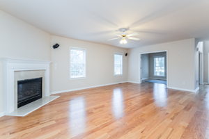 1643 Morning Crest Ln, Lilburn, GA 30047, USA Photo 10